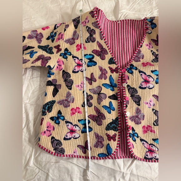 Handmade Reversible Quilted Jacket – Size XXL – Butterfly Print - Picture 5 of 7